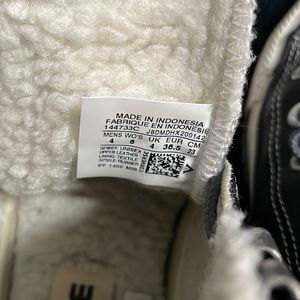 Black fur lined leather converse Size women 6